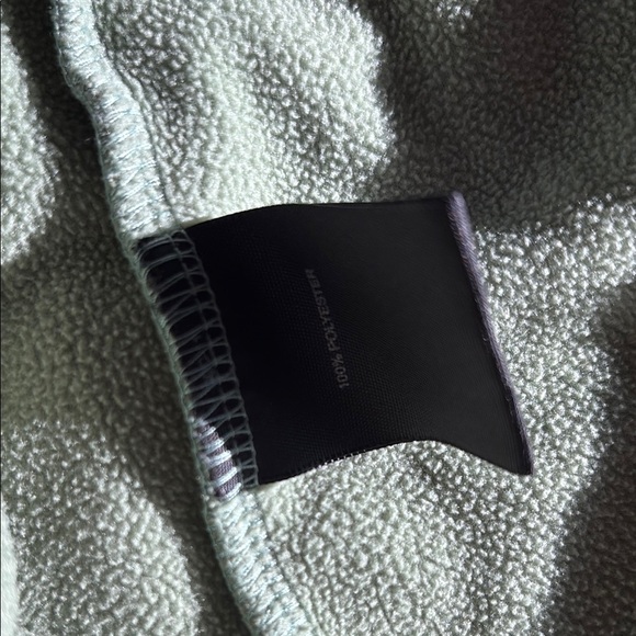 REI Vintage Light Green Light Weight Fleece Pocketed Hiking Turtle Neck Vest - Picture 13 of 13